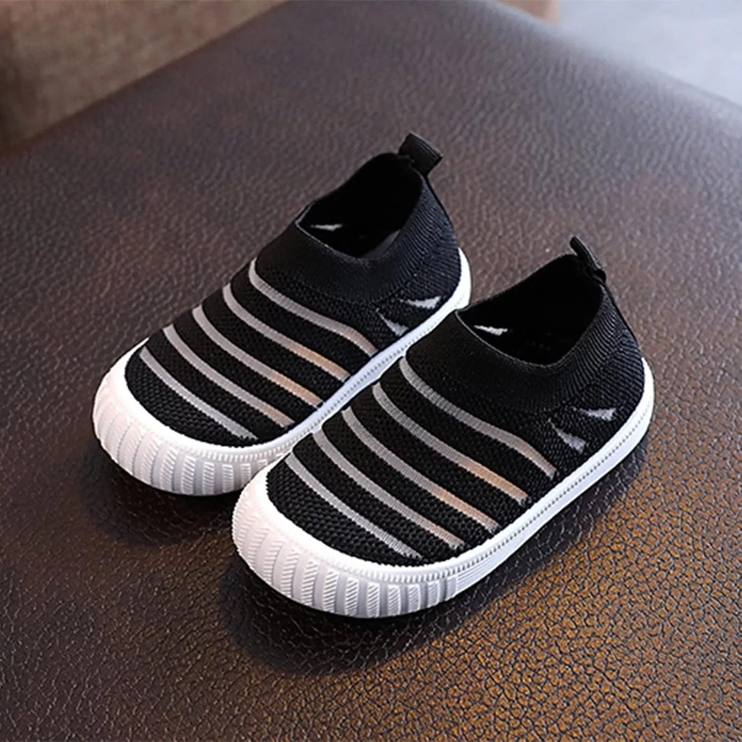 Boys' Sneakers Girls Summer Sneakers Flying Woven Mesh Breathable Comfortable Flat Casual Cute Shoes Black Sneakers