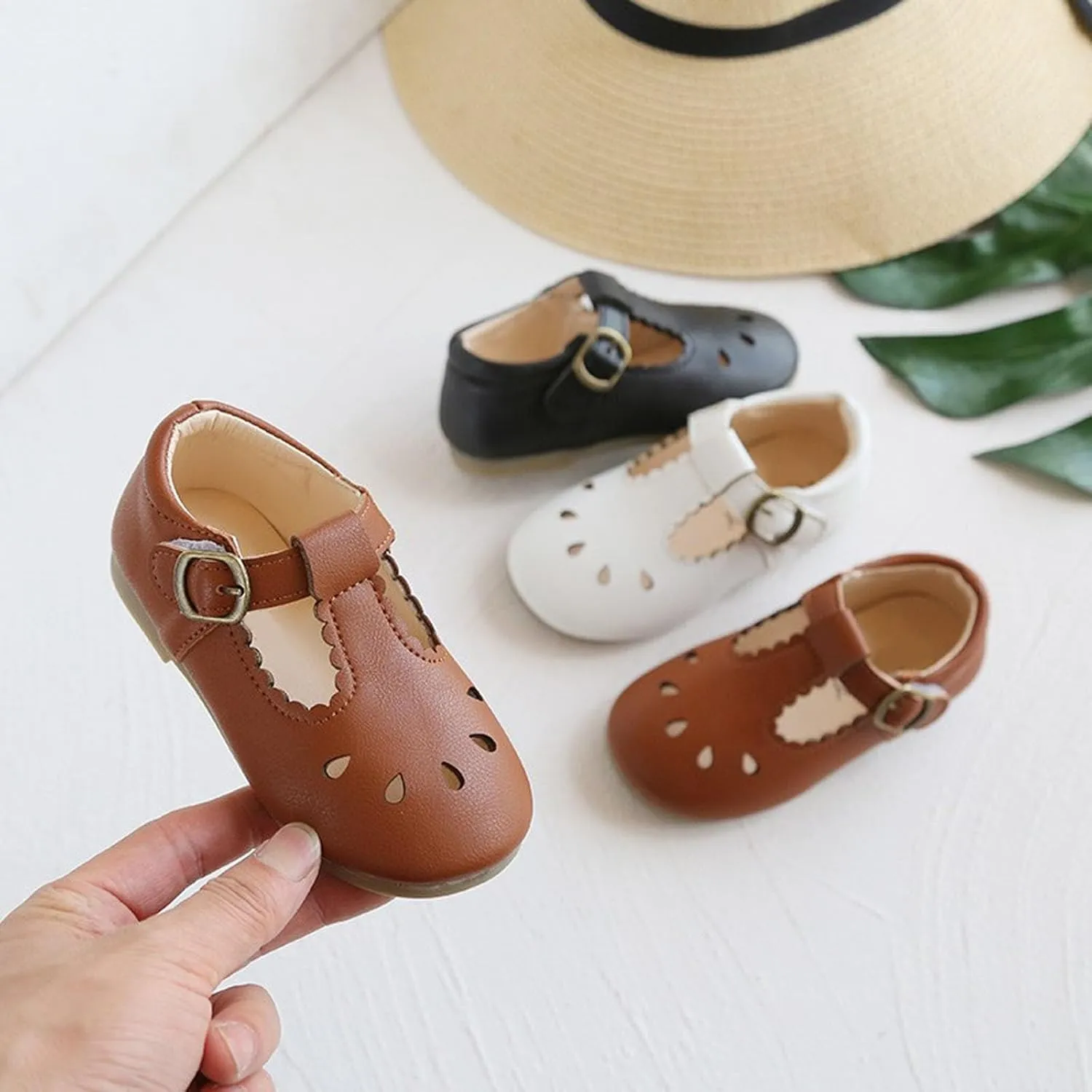Girls Dress Shoes Children's Sandals Spring/Summer Solid Soft Sole Hollow Buckle Walking Shoes Closed Toe Sandals