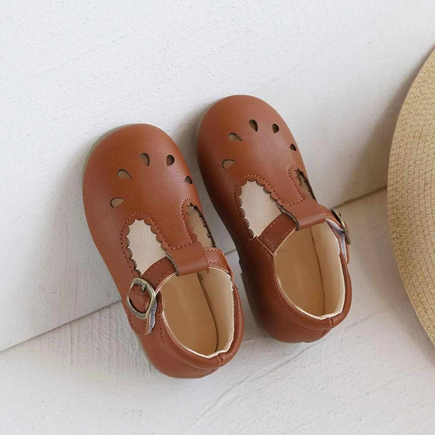 Girls Dress Shoes Children's Sandals Spring/Summer Solid Soft Sole Hollow Buckle Walking Shoes Closed Toe Sandals