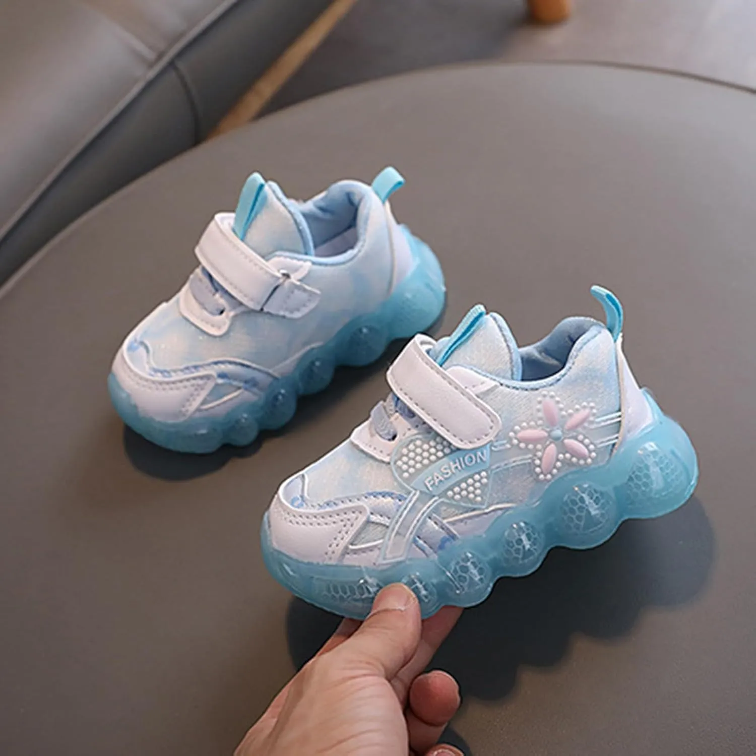 Kids Light Up Shoes Girls Boys Breathable Luminous Soft Sole Running Sports Sneaker Lace-Up Size 2 Shoe Girl Kid
