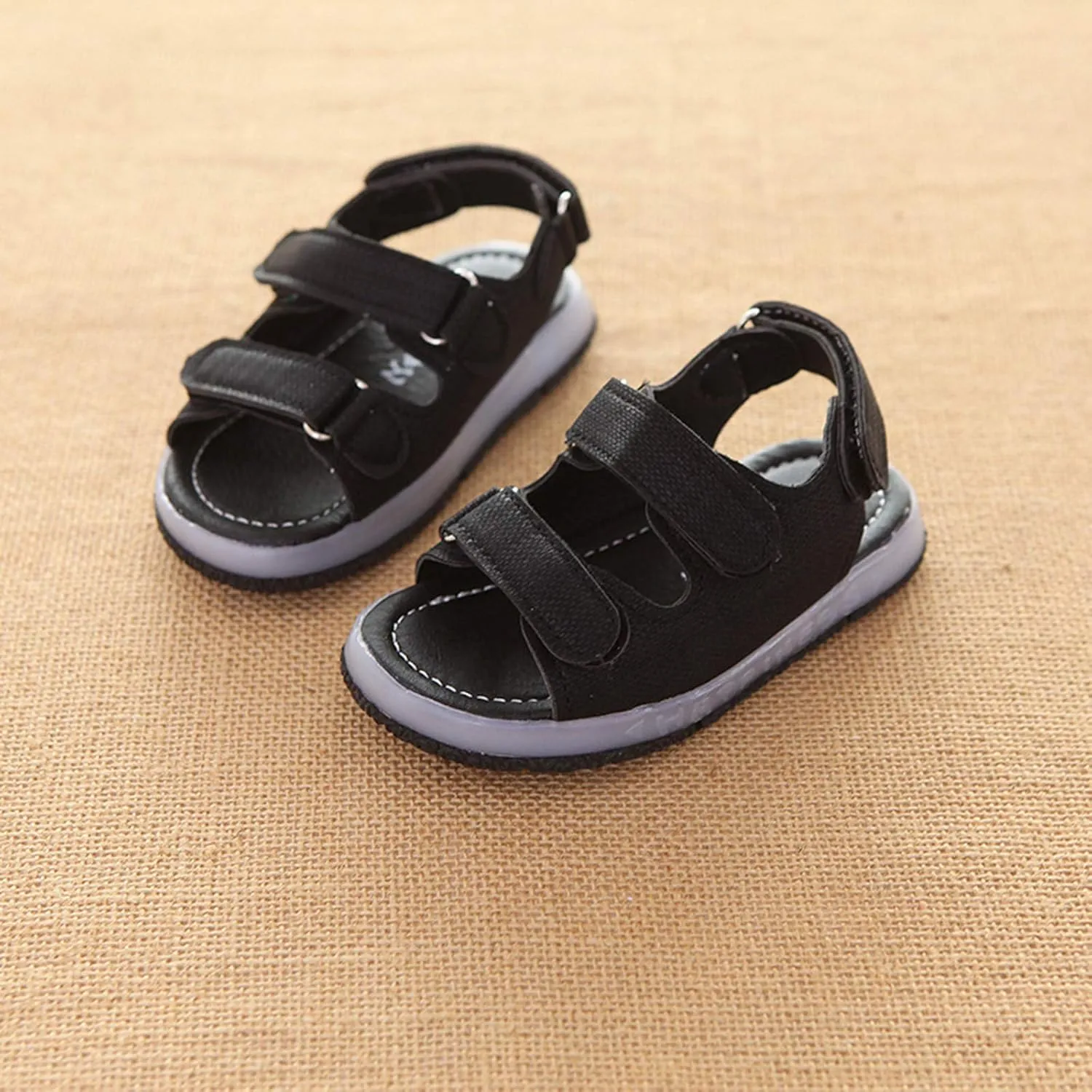 Light Up Sandals for Baby First Walking Shoes Beach Sneakers with LED Lights Boys Girls Summer Sandals Outdoor Shoes