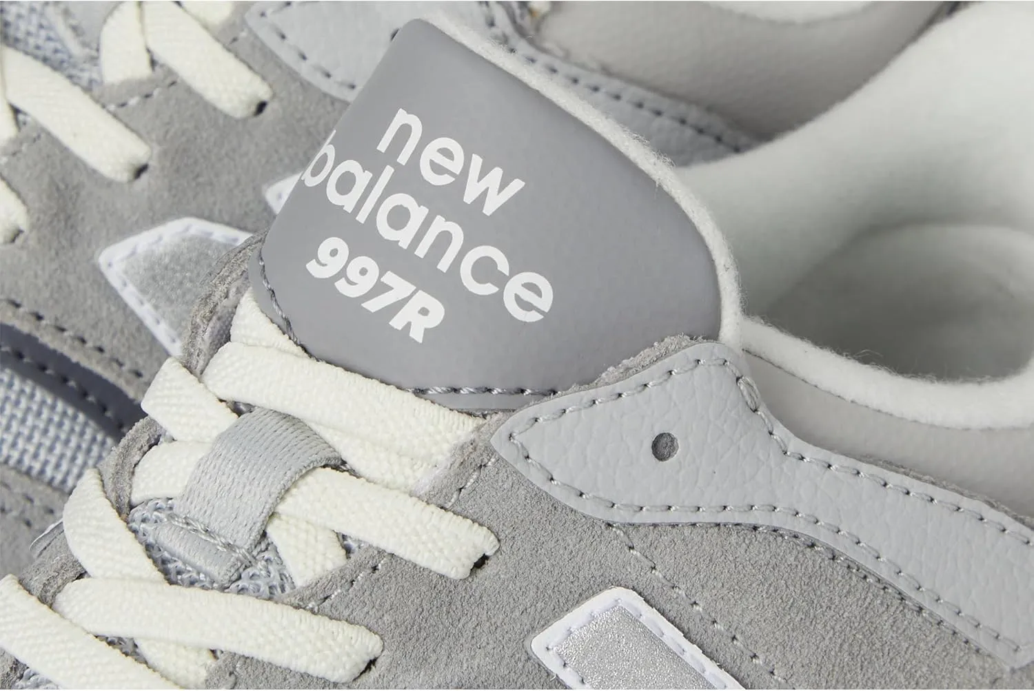 New Balance Baby-Girl's 997r V1 New-b Hook & Loop Sneaker