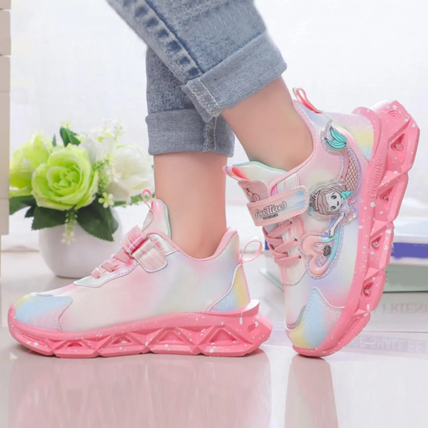 Running Shoes Toddler Boys Girls Light Up Princess Shoes Kids LED Flashing Lightweight Mesh Breathable Sneakers