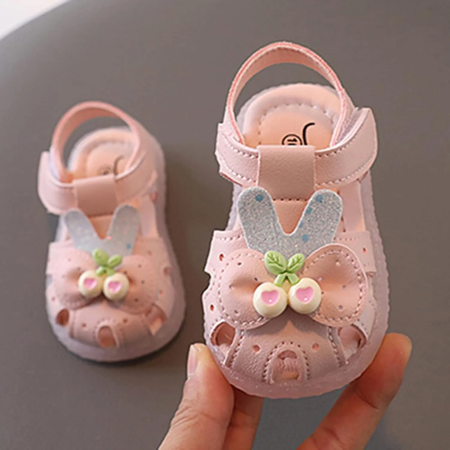 Toddler Boys Girls Light Up Sandals Baby Open Toe Soft Sole Ankle Strap Flower Comfortable Dress Rome Shoes