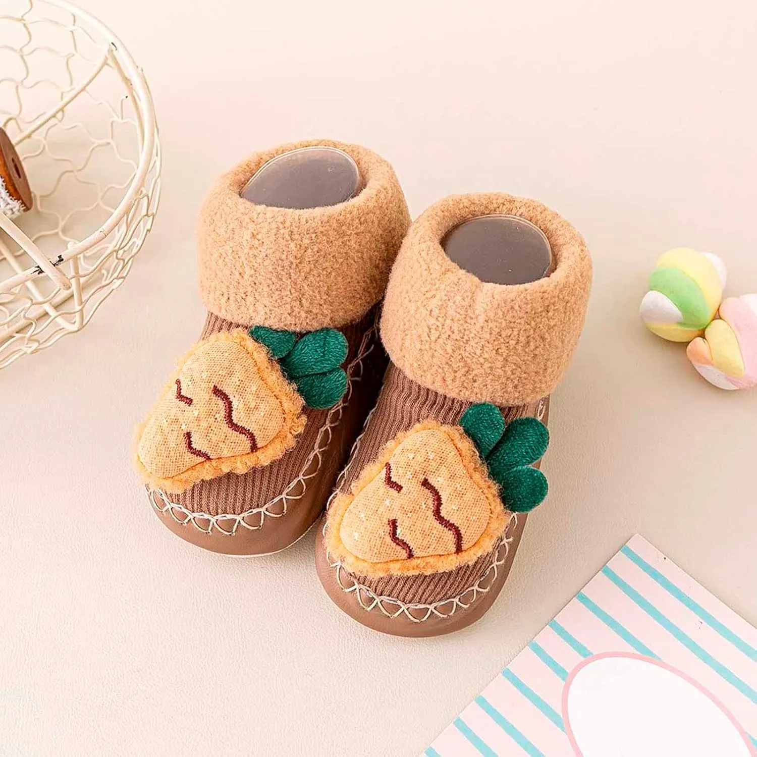Toddler Shoes Size 3 Girls Autumn and Winter Comfortable Baby Toddler Shoes Cute Cartoon Pattern Rabbit Bear Carrot Children Cotton Warm Breathable Floor Breathable Baby Shoe