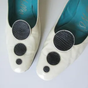 Vintage 60's MOD Black Polka Dot White Patent Heels Shoes 9