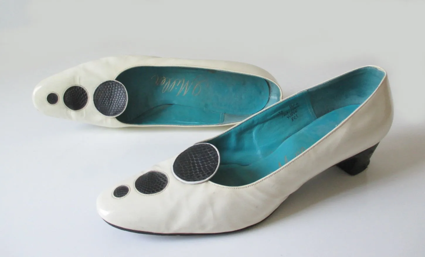 Vintage 60's MOD Black Polka Dot White Patent Heels Shoes 9