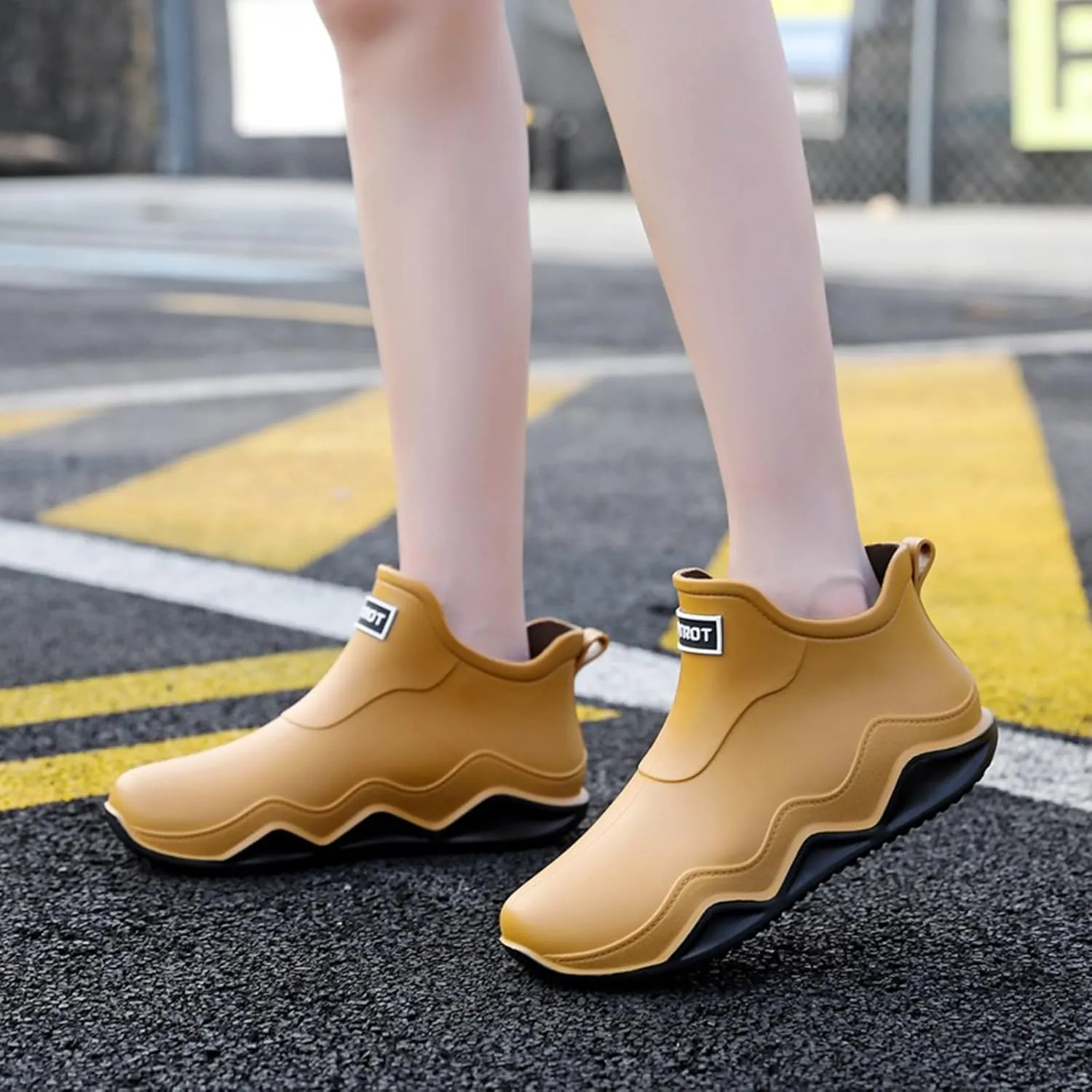 Womens Rain Boots Wide Width Slip On Barefoot Shoes Mens Rain Boots Non-Slip Rubber Waterproof Fishing Shoes